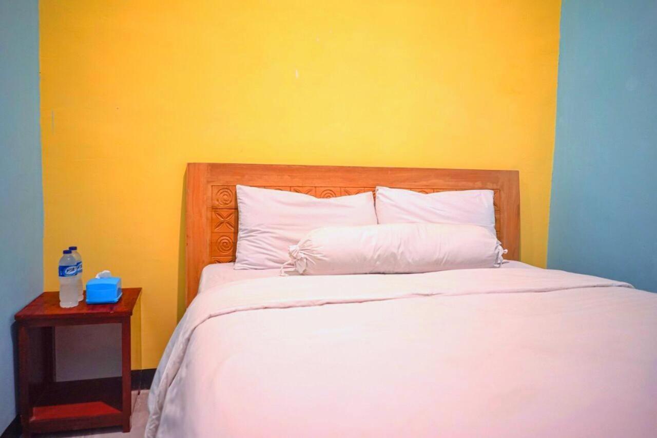 Roomz Budget Residence Semarang Extérieur photo